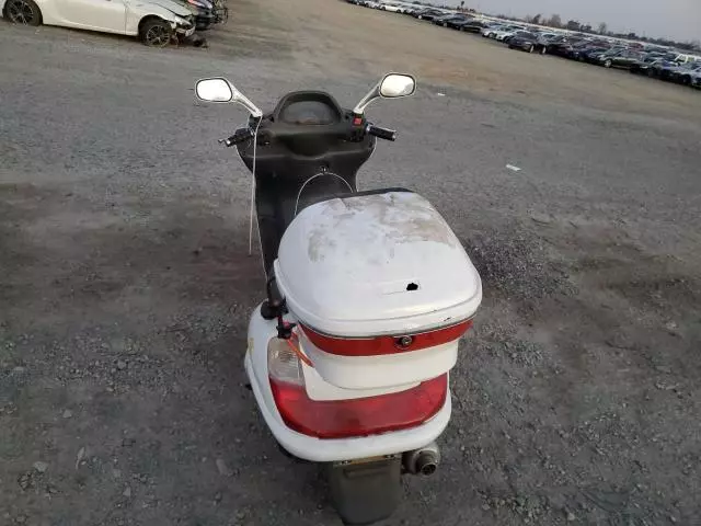 2006 Tank Scooter