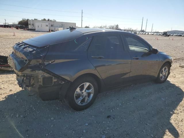 2021 Hyundai Elantra SE