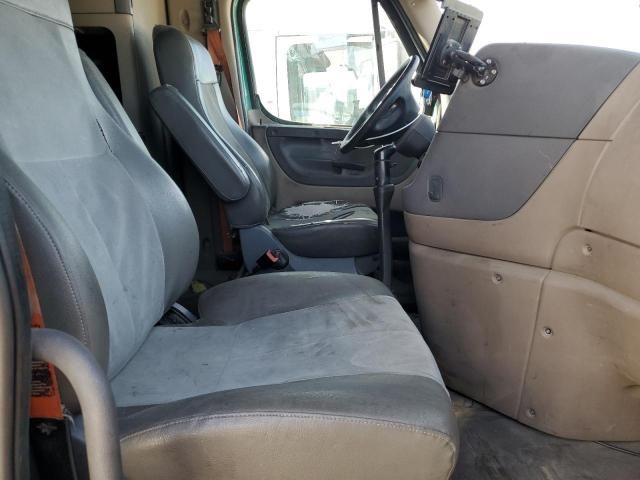 2012 Freightliner Cascadia 125