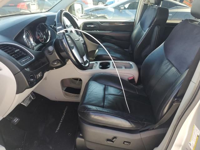 2012 Chrysler Town & Country Limited