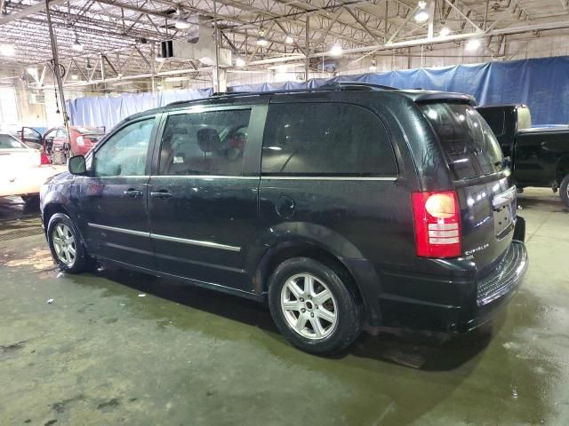 2010 Chrysler Town & Country Touring