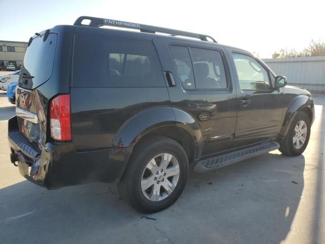 2006 Nissan Pathfinder LE