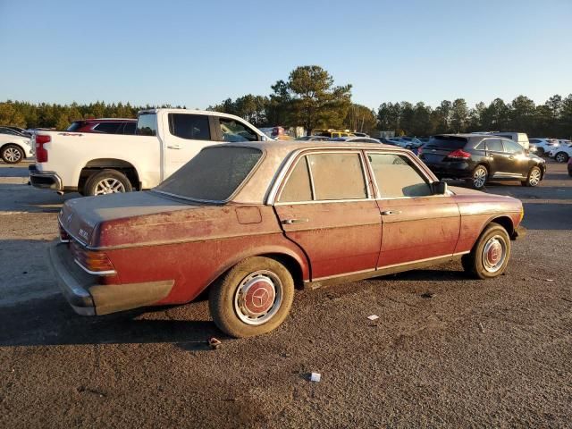 1977 Mercedes-Benz 300 D