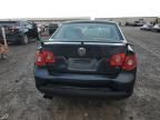 2005 Volkswagen New Jetta 2.5L Option Package 1