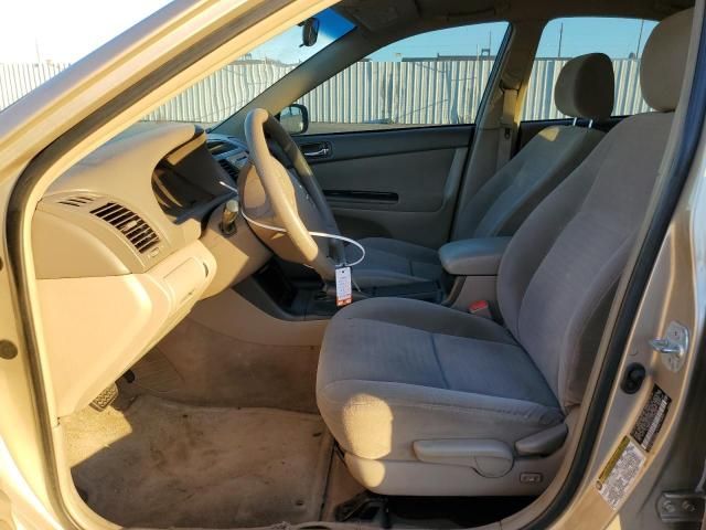 2005 Toyota Camry LE