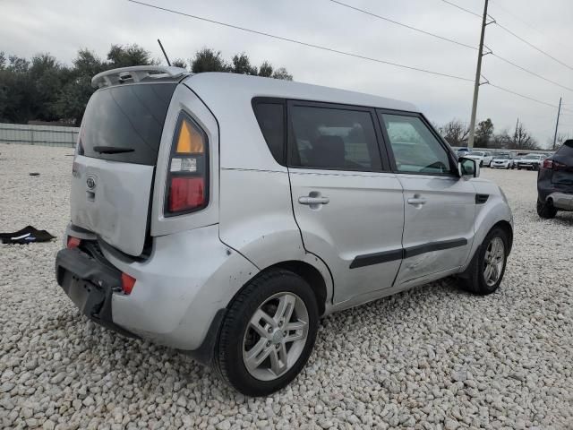 2011 KIA Soul +