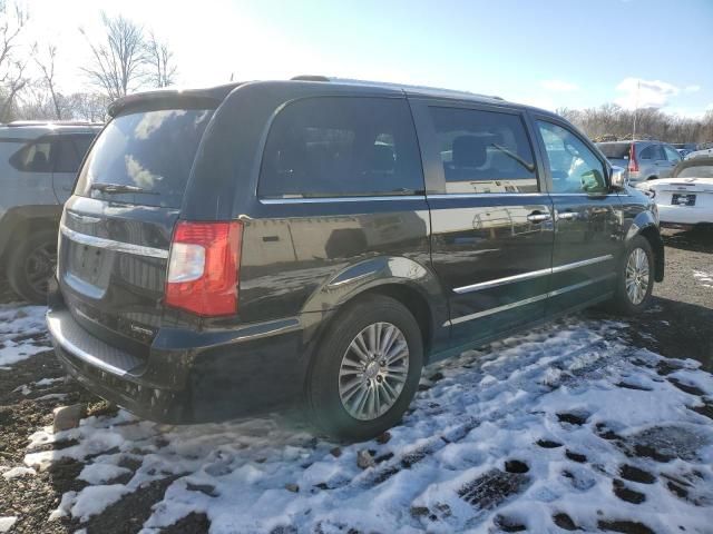 2015 Chrysler Town & Country Limited Platinum