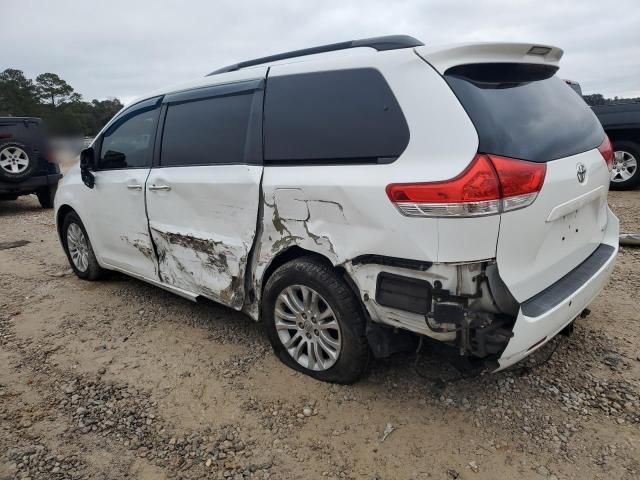 2014 Toyota Sienna XLE