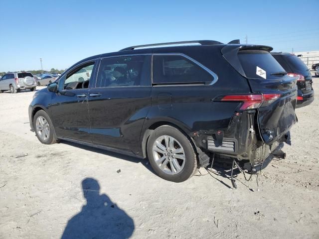 2021 Toyota Sienna XSE