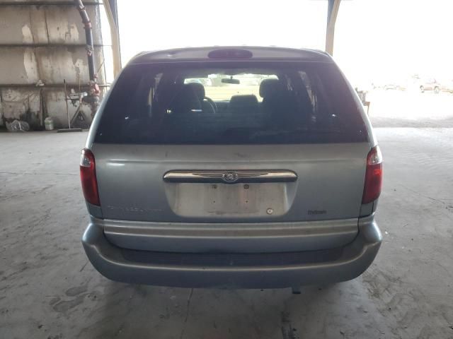 2005 Chrysler Town & Country