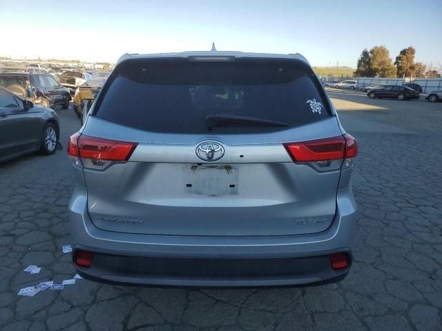 2018 Toyota Highlander SE