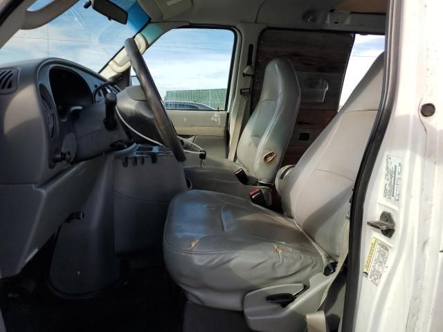 2005 Ford Econoline E150 Van