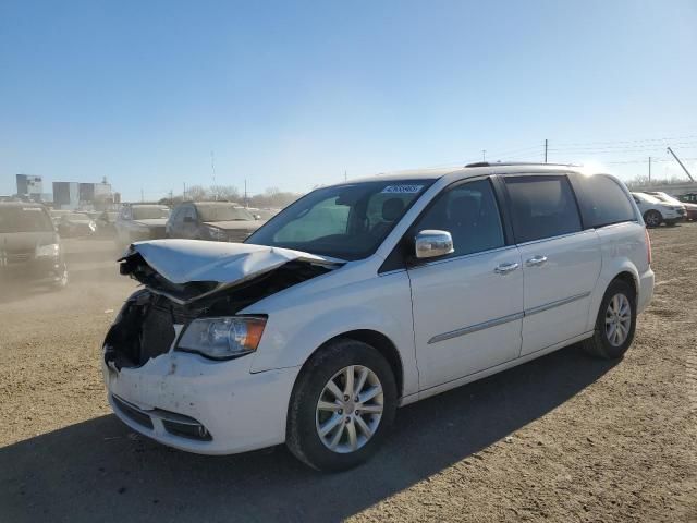 2015 Chrysler Town & Country Limited Platinum