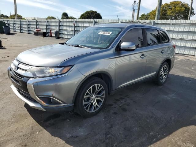 2017 Mitsubishi Outlander SE