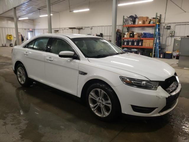 2017 Ford Taurus SEL