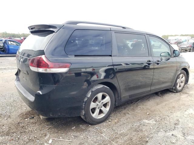 2013 Toyota Sienna LE