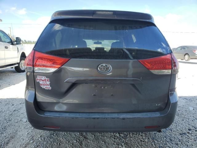 2011 Toyota Sienna LE