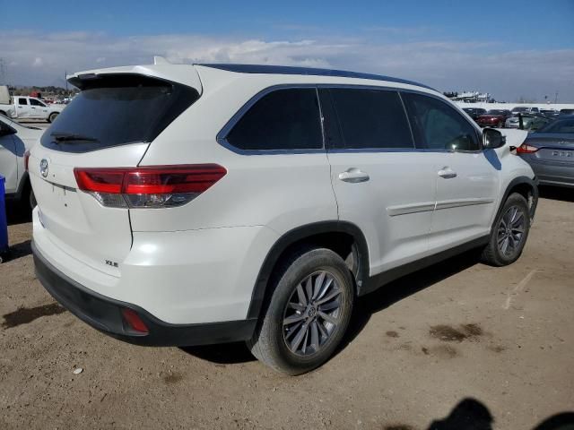 2019 Toyota Highlander SE