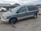 2000 Toyota Sienna LE