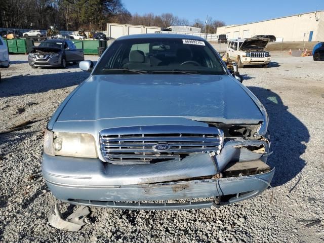 2003 Ford Crown Victoria LX