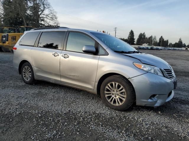 2011 Toyota Sienna XLE