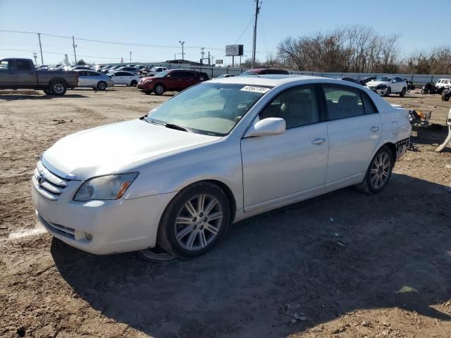 2005 Toyota Avalon XL