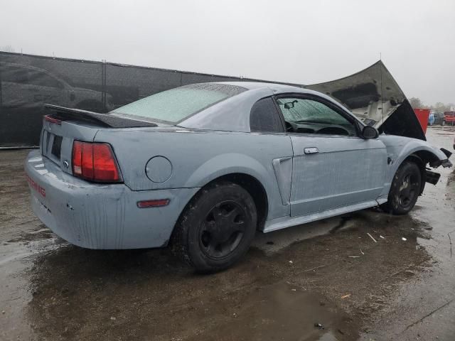 2000 Ford Mustang