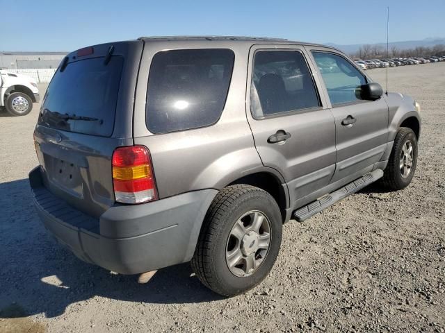 2005 Ford Escape XLS