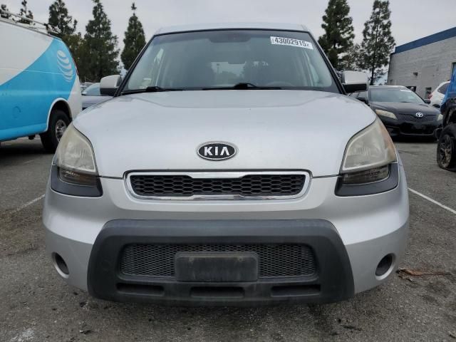 2011 KIA Soul +