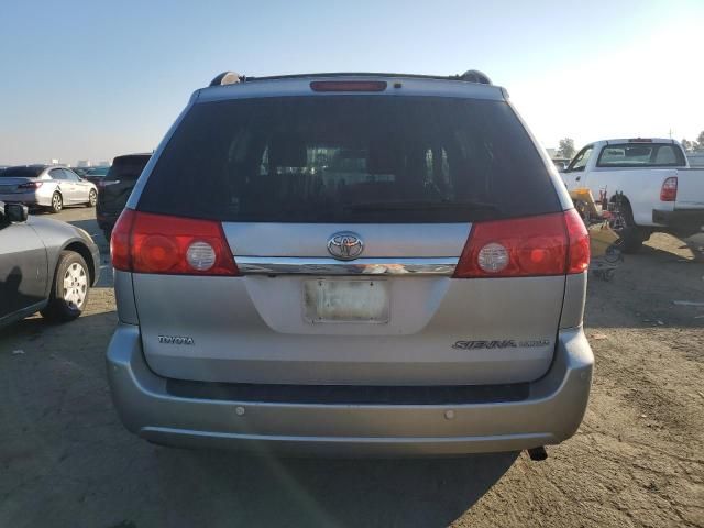 2009 Toyota Sienna XLE