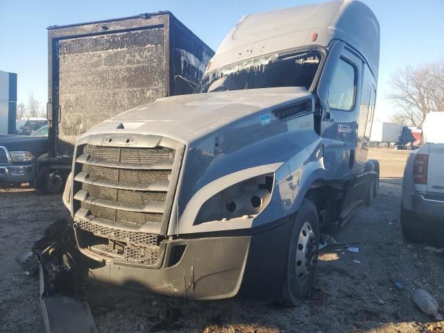 2023 Freightliner Cascadia 126