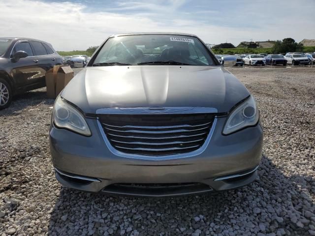 2012 Chrysler 200 Limited