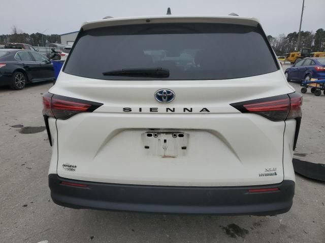 2021 Toyota Sienna XLE