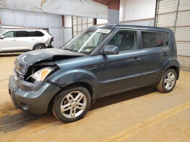 2011 KIA Soul +