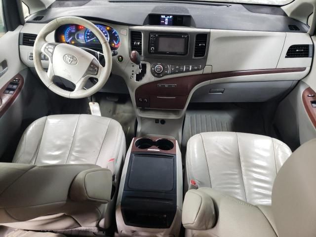 2012 Toyota Sienna XLE