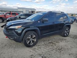 Salvage cars for sale at Earlington, KY auction: 2015 Jeep Cherokee Trailhawk