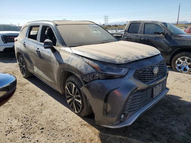 2022 Toyota Highlander XSE