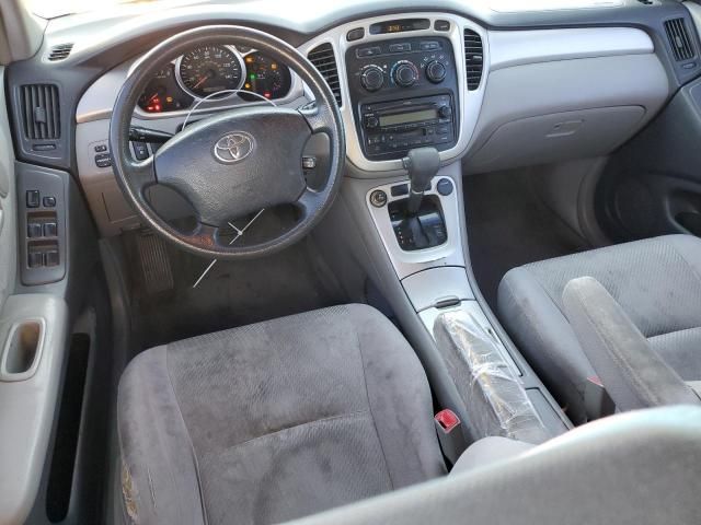 2004 Toyota Highlander Base