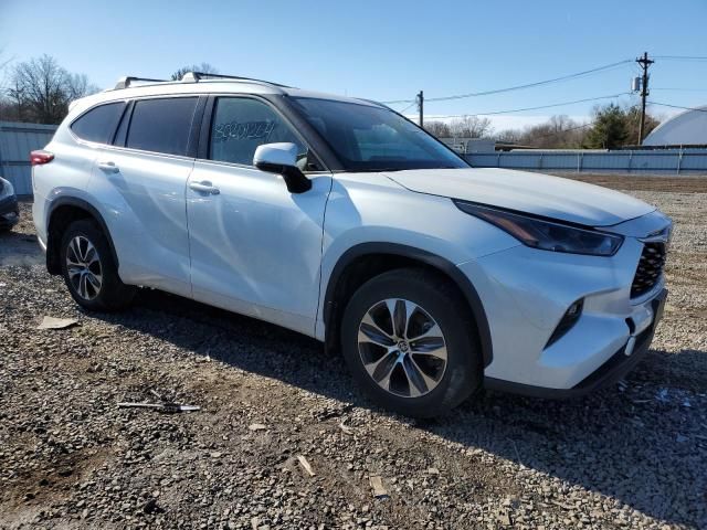 2022 Toyota Highlander XLE