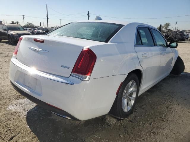 2018 Chrysler 300 Touring