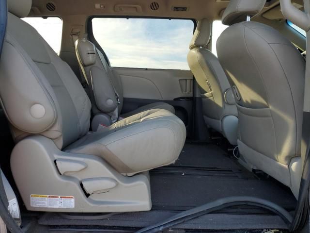 2017 Toyota Sienna XLE