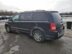 2010 Chrysler Town & Country Touring