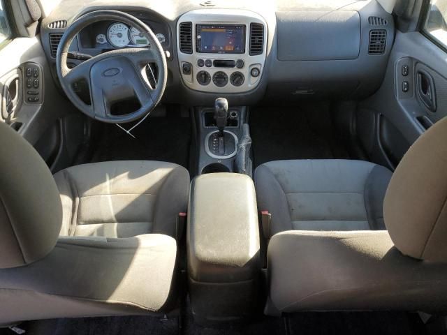 2005 Ford Escape XLS