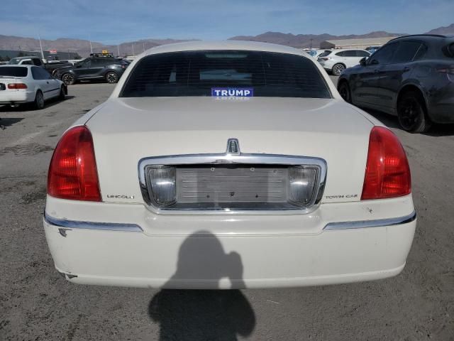 2007 Lincoln Town Car Signature Limited