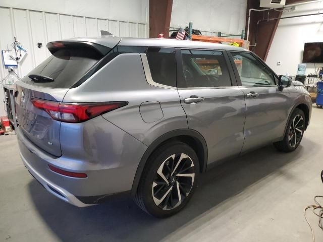 2022 Mitsubishi Outlander SE