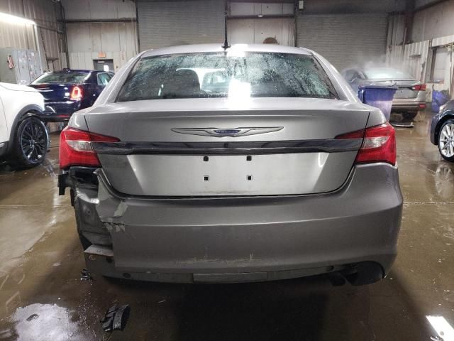 2013 Chrysler 200 Touring