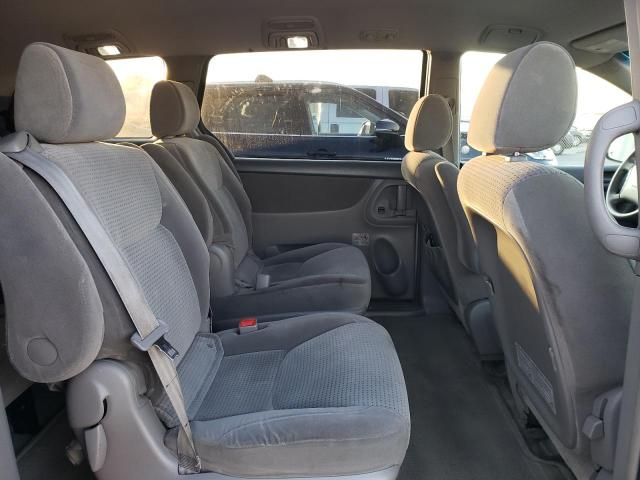 2006 Toyota Sienna CE