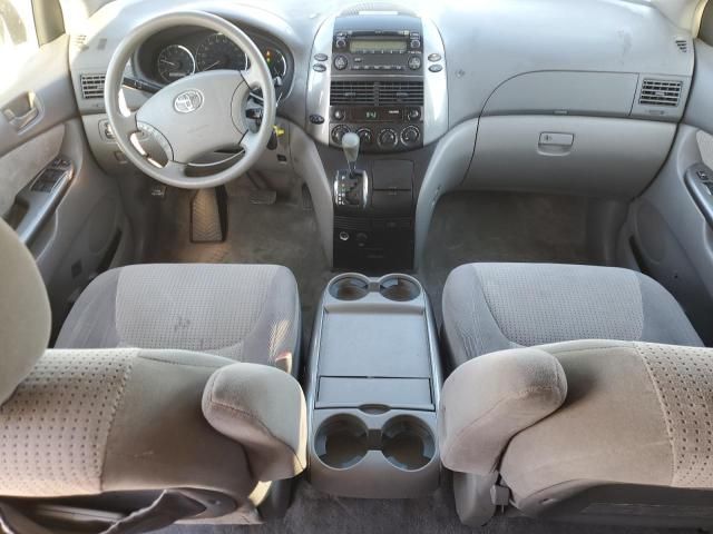 2006 Toyota Sienna CE