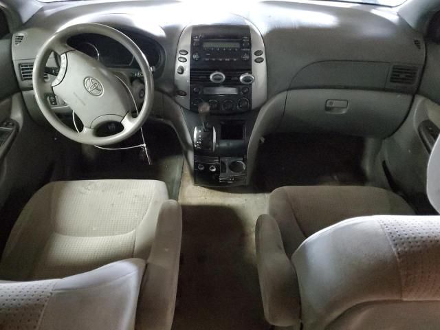 2008 Toyota Sienna CE