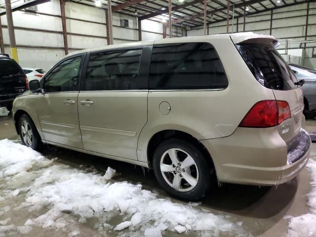 2009 Volkswagen Routan SE